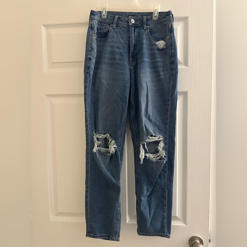 American Eagle mom Jean